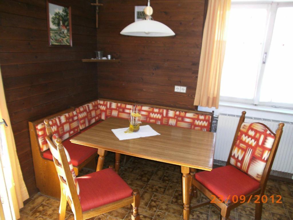 Hotel Garni Nill Schwendau Habitación foto